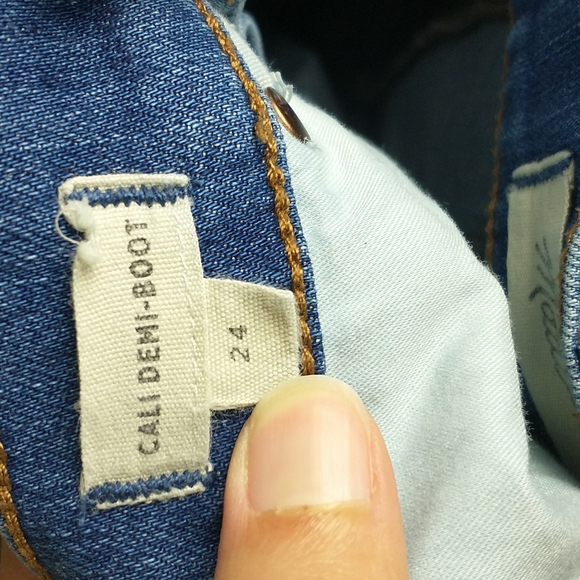 Madewell Cali Demi Boot cropped flare stretch destructed hem jeans size 24 - Picture 13 of 13